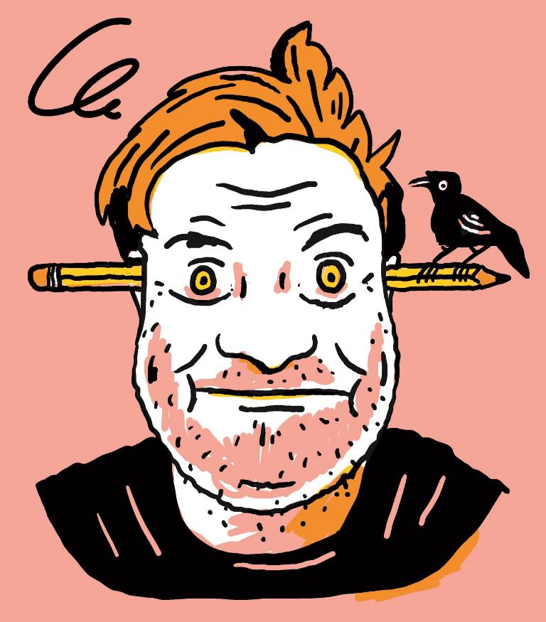 Selbstporträt von Jakob Hinrichs, in Farbe gezeichnet. Durch beide Ohren ist ein Bleistift gesteckt, auf dem ein kleiner Rabe sitzt.